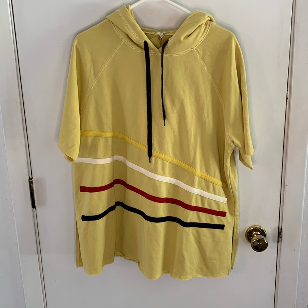 Easel dark mustard gold short sleeve sweatshirt with diagonal stripes Size M